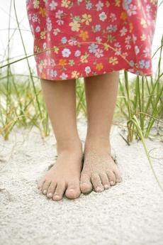 Los pies planos en niños: cómo detectarlos y tratarlos