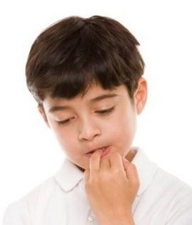 Cinco sencillas maneras para que tu hijo no se muerda las uñas