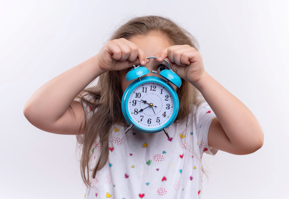 Com afecta el canvi d'hora als nens? Consells per a millorar la transició