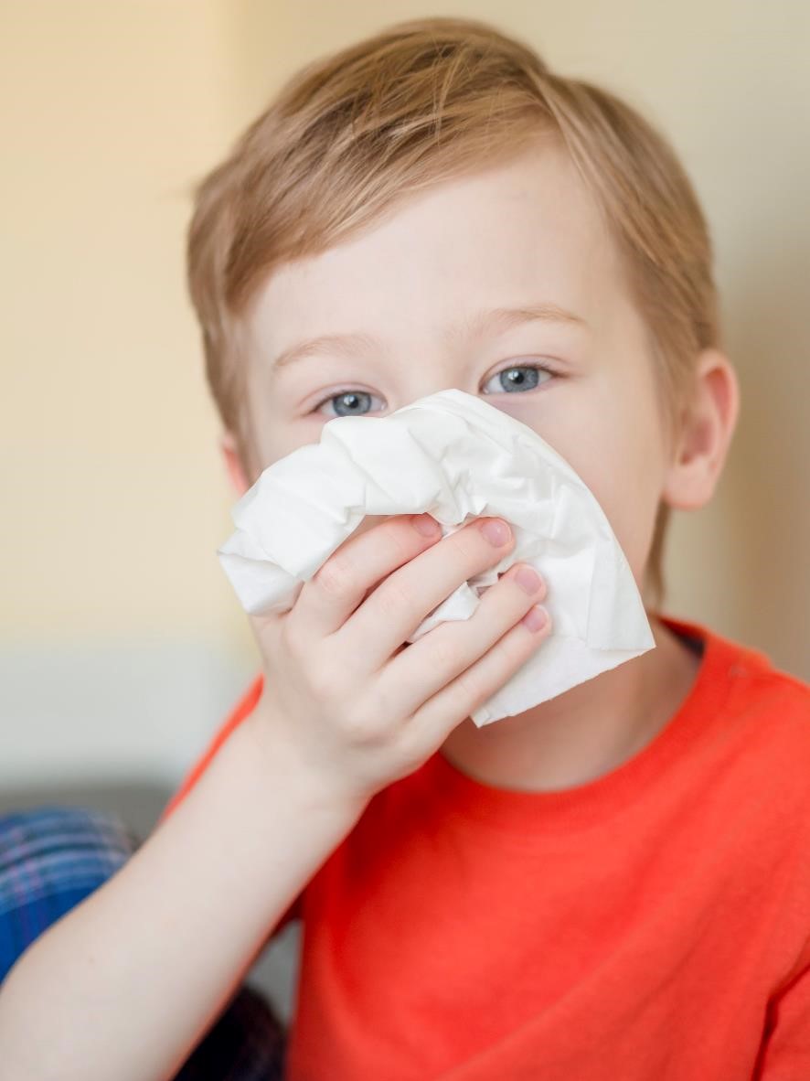 Nen amb al·lèrgia respiratòria