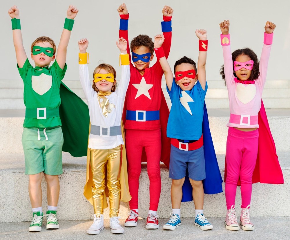 Niños disfraz de superhéroes