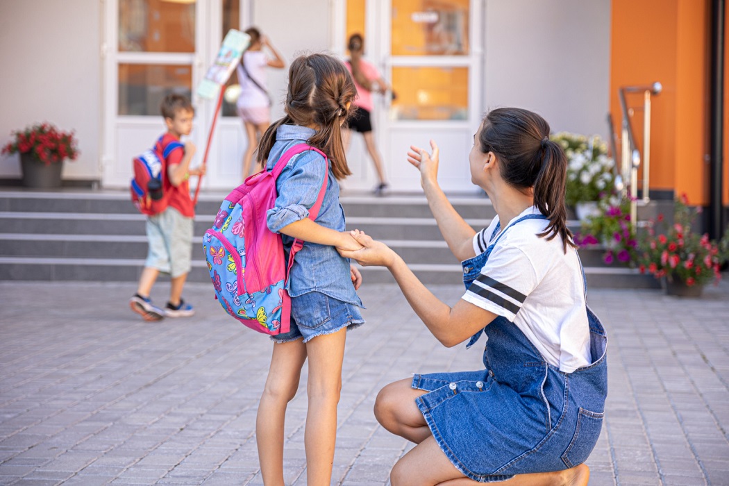 ¿Tu hijo o hija debe cambiar de escuela? Consejos para acompañarle en este proceso de cambio