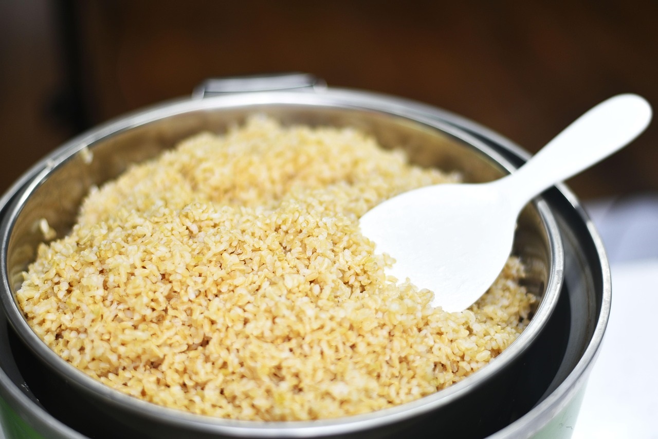 Arroz integral cocinado con olla a presión