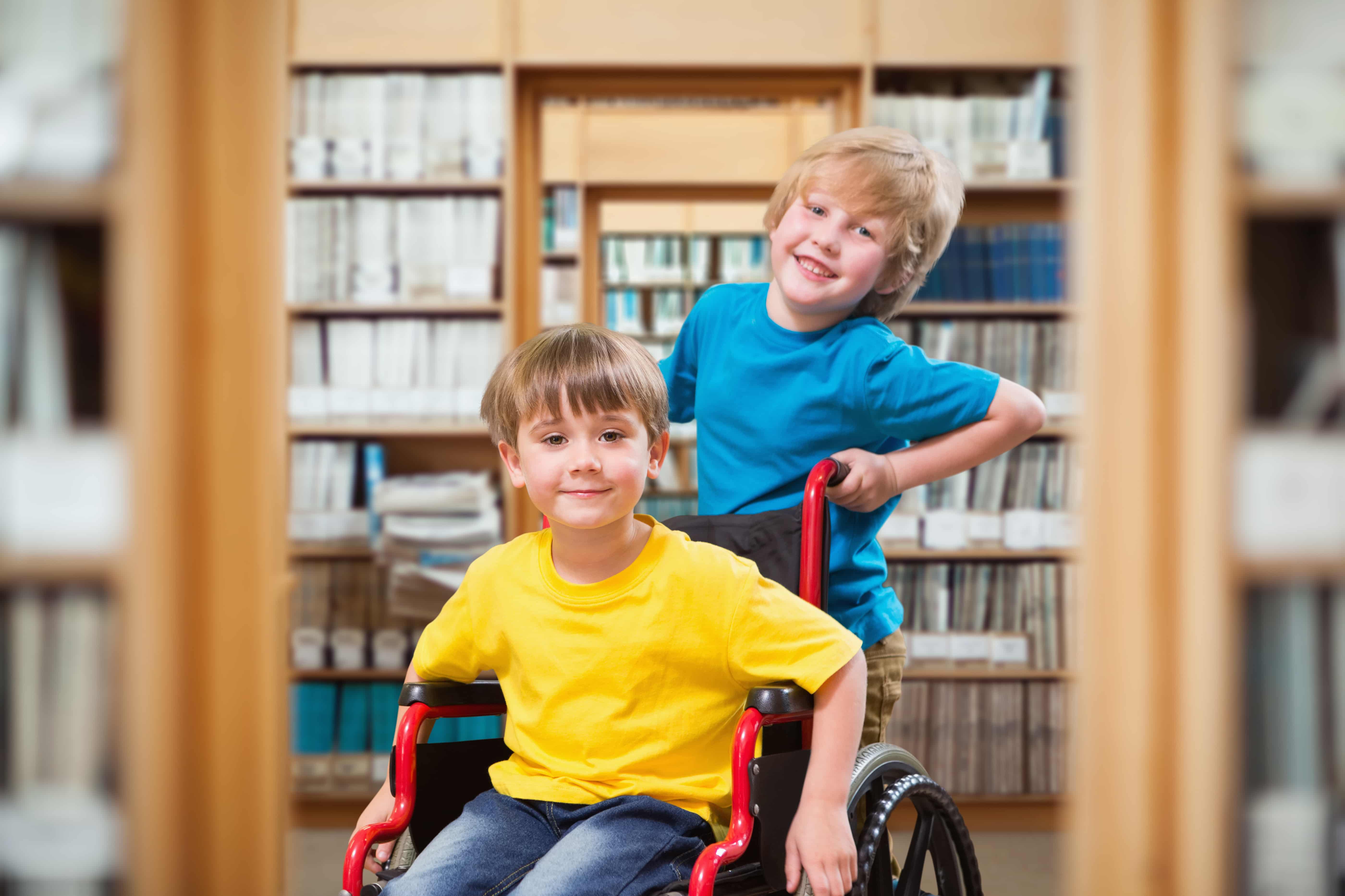 nens-germans-cadira-rodes
